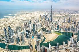 Dubai skyline with the Burj Khalifa at dusk