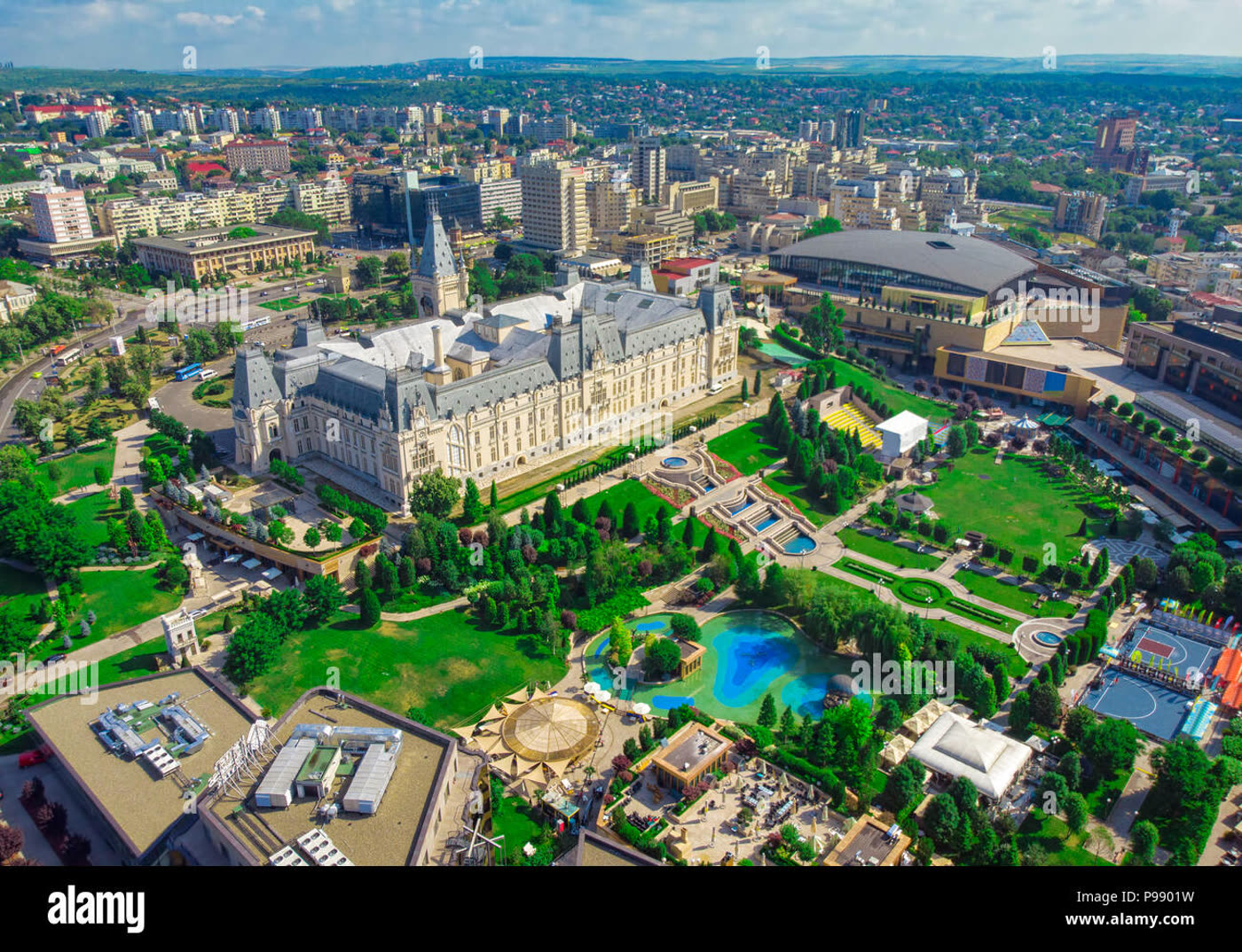 Iași, a historic Romanian city at dusk